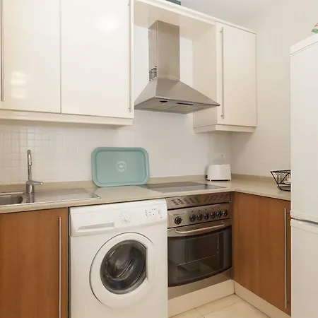 Wonderful 3 Bedroom In Apartamento *